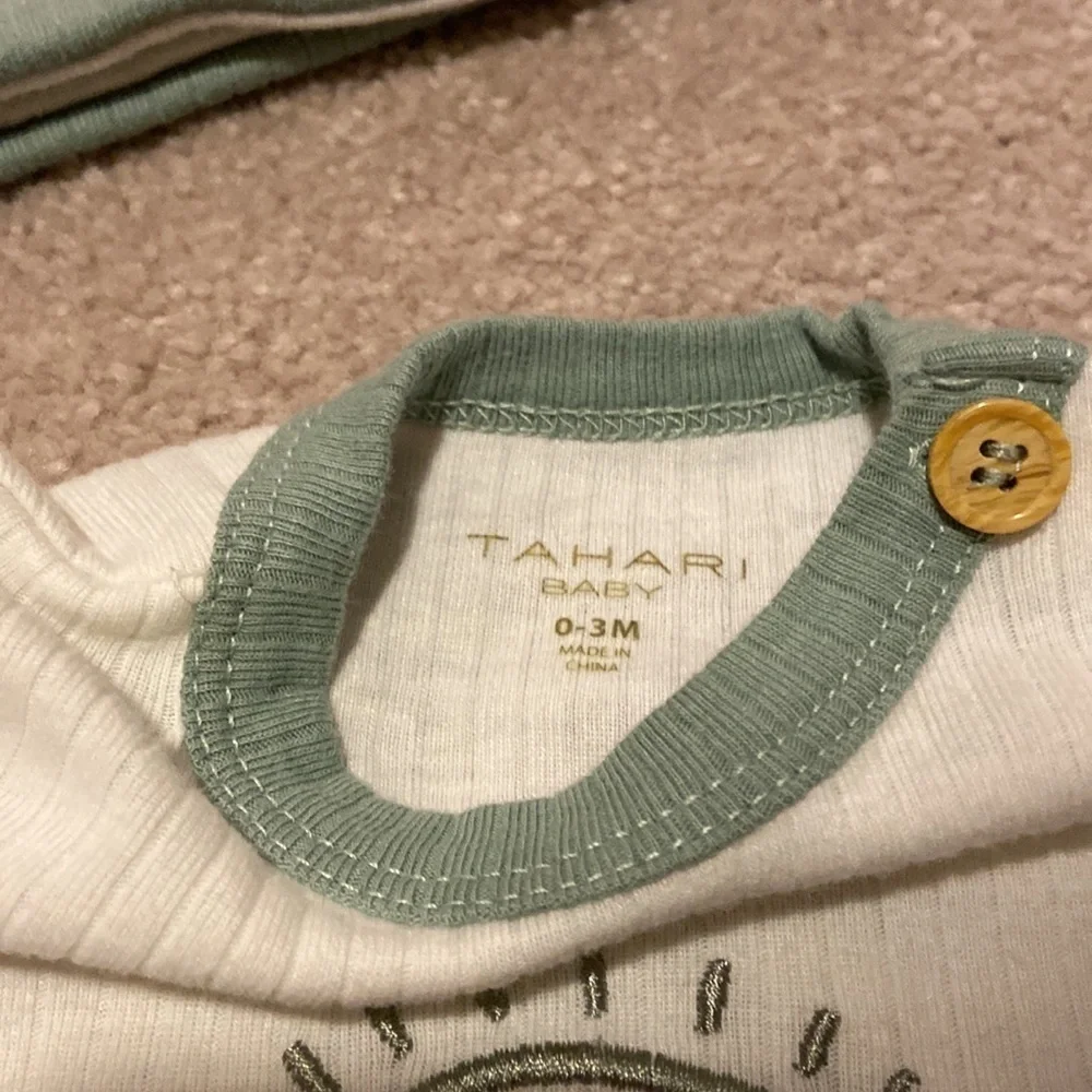 TAHARI 3 Piece Set for 0-3MO
